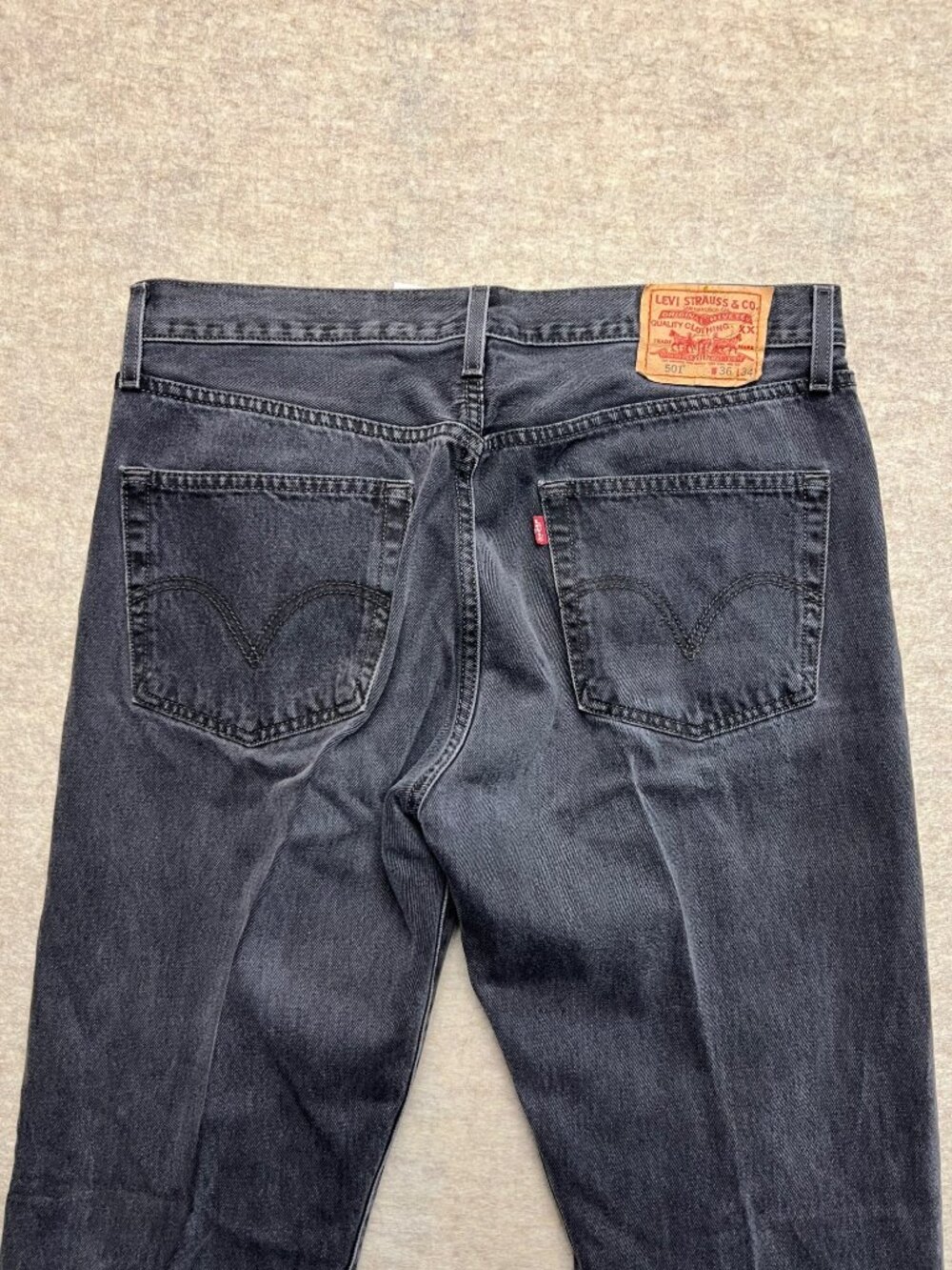 Levi's 501 Dark Black Gray Wash Button Fly Straight Leg Mens Denim Jeans 36 X 34 - Picture 5 of 13